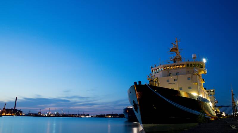 Shipping quotation container shipping